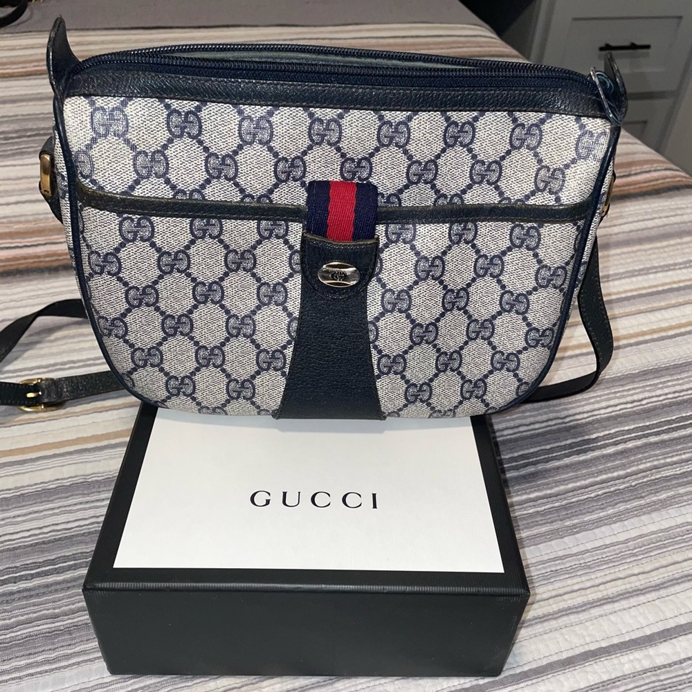 Gucci vintage crossbody bag